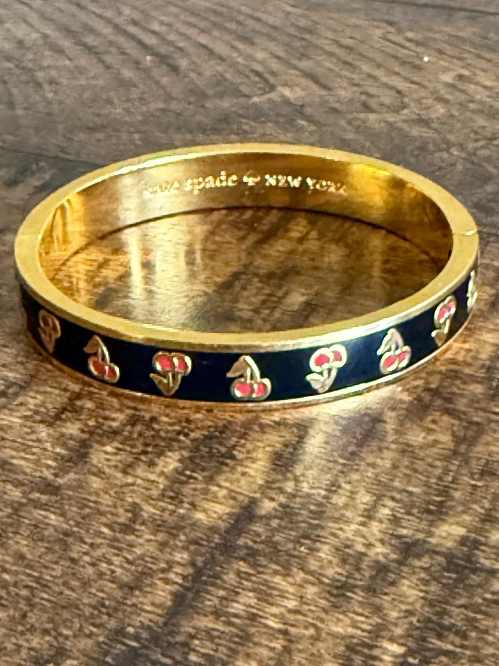Kate Spade HTF “Ma Cherie” Hinged Bangle Black Enamel Gold and Red Cherries